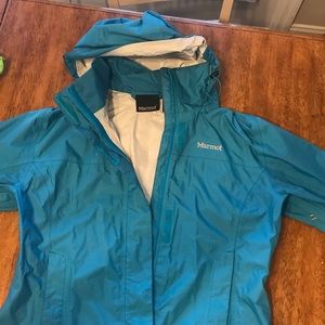 Marmot women’s raincoat